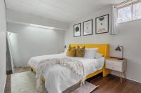 Timber Valley I HotTub I PingPong I Sleep 14 I BBQ - Chambres d’hôtes Drumheller