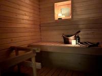 Luxury suite with private sauna free parking - B&B Rovaniemi