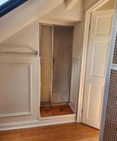 Rainsough Cottage Guest House - Shared Bathroom - Free Parking & WiFi - B&B