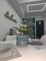 Alba Home , junto al estadio fútbol y Ribera - B&B Córdoba