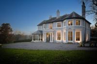 Huntsland House - B&B
