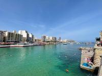 Duplex Penthouse in Sliema - B&B