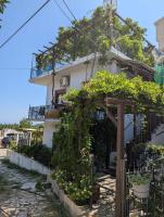 Μπαλκόνι του Αιγαίου/ Aegean balcony - B&B Tzigourati