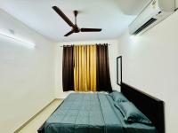 SERENE POND RETREAT KOWDIAR 4bhk apartment - B&B Thiruvananthapuram