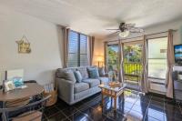 Kihei Akahi C320- Kihei Studio, walk to shops, dining, & the beach - B&B