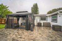 3Bd 2Ba House with Parking Laundry and Large Patio - Chambres d’hôtes