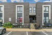 Vibrant 2BR Gateway with Free Parking & 7 Mins to the Falls - B&B