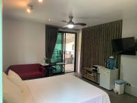 Two-Bedroom Apartment with Mountain View