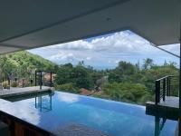 Penthouse Crystal Bay Apartments - B&B