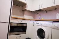 Beautiful apartment with pool, padel and parking - BB - B&B Madrid