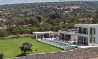 Gavras Exclusive Villas, with Infinity Pools, Spa Whirlpools & SeaViews, By ThinkVilla - Chambres d’hôtes Píkris