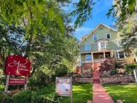 The Avenue Historic Mansion in DT Manitou Springs - B&B Manitou Springs