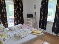 Chambre Double ou Lits Jumeaux avec Salle de Bains Commune