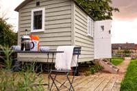 Starlight Shepherd Hut - B&B Littleworth