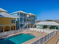 Modern House with pool access near the beach! - B&B Panama City Beach