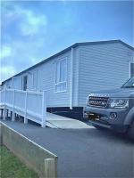 Luxury 2-Bed Caravan Sleeps 6 Sea View & WiFi - B&B
