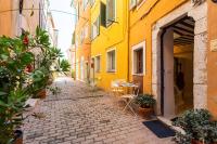 LA CASETTA DI AZZURRA AP4427 By Riviera Holiday Homes - B&B Villefranche-sur-Mer