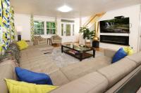 Hop Skip and a Jump By Colonial Properties - B&B Sevierville