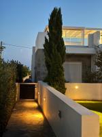 Fantasea Beachfront Villa - Chambres d’hôtes Makry-Gialos