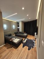 Apartment with City View