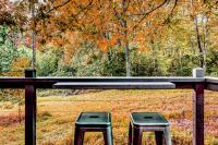 The Hemlock-A Secluded Escape For Two-Forest Views - Bed and Breakfast Blue Ridge