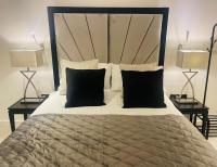 St Albans City Retreat - 2 Bed Apartment - Bed and Breakfast