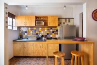 Cosy and colorful apartment RomaSur - B&B Città del Messico