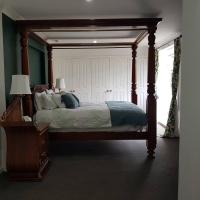 King Room with Spa Bath