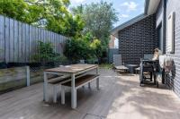 Modern 3-Bed Townhouse with Alfresco Dining & BBQ - B&B
