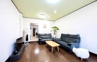 道頓堀 なんば迄地下鉄4分 鶴橋 一軒家丸々貸切 最大12名宿泊可能 - B&B