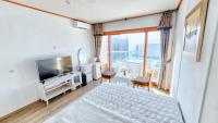 Double Room with Sea View 2