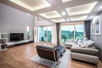 Family Room 2