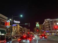 Glendale Americana 2 Bedroom 2 Bathroom Condo - B&B Glendale