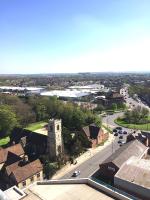 Penthouse - 2 Bed - 2 Bath - Free Parking - B&B Bedford