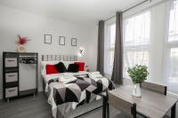 Cherry blossom studio in Sydenham - B&B Forest Hill