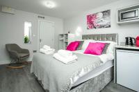 Cosy Flamingo Studio in Sydenham - B&B Forest Hill