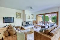 Lodge 1, hot tub and BBQ - B&B Champéry