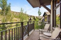 Chairlift Champion Capitol Peak Lodge #3315 - B&B Snowmass Village