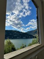 Como Lake View AC and Garage - Bed and Breakfast Como