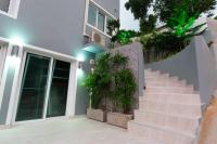 VILLA ELIZA Honeymoon Suites mit Pool - Bed and Breakfast Ko Samui