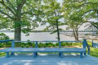 Waterfront Getaway on Sodus Bay Prime Location! - B&B