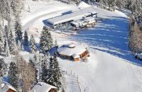 Zirberl Deluxe Appartement direkt an der Piste - B&B