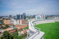 Capital M Luxury 1br by BednBeyond Eagle Westlands Nairobi with a Pool and City View - B&B Nairobi