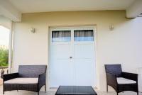 Amiah's Residence - Spacious two bedroom apartment in St George - B&B St. George's