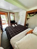 Deluxe Queen Room - 'Aroha'
