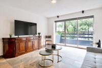 Panchito · Bright & Spacious 3-BR-2BTH, near WTC/ Insurgentes - Ferienwohnung Mexiko-Stadt