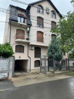 Apartment in the Villa Northern Dreams #3 PARKING INCLUDED IN PRICE - B&B