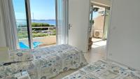 One-Bedroom Apartment with Sea View