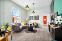 Spacious Stylish Apartment - City Centre - Secure Parking - 1SH - Bed and Breakfast Birmingham