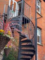 Deluxe Three Bed BnB in Henley-on-Thames near Station River & Town Centre - Chambres d’hôtes Henley-on-Thames